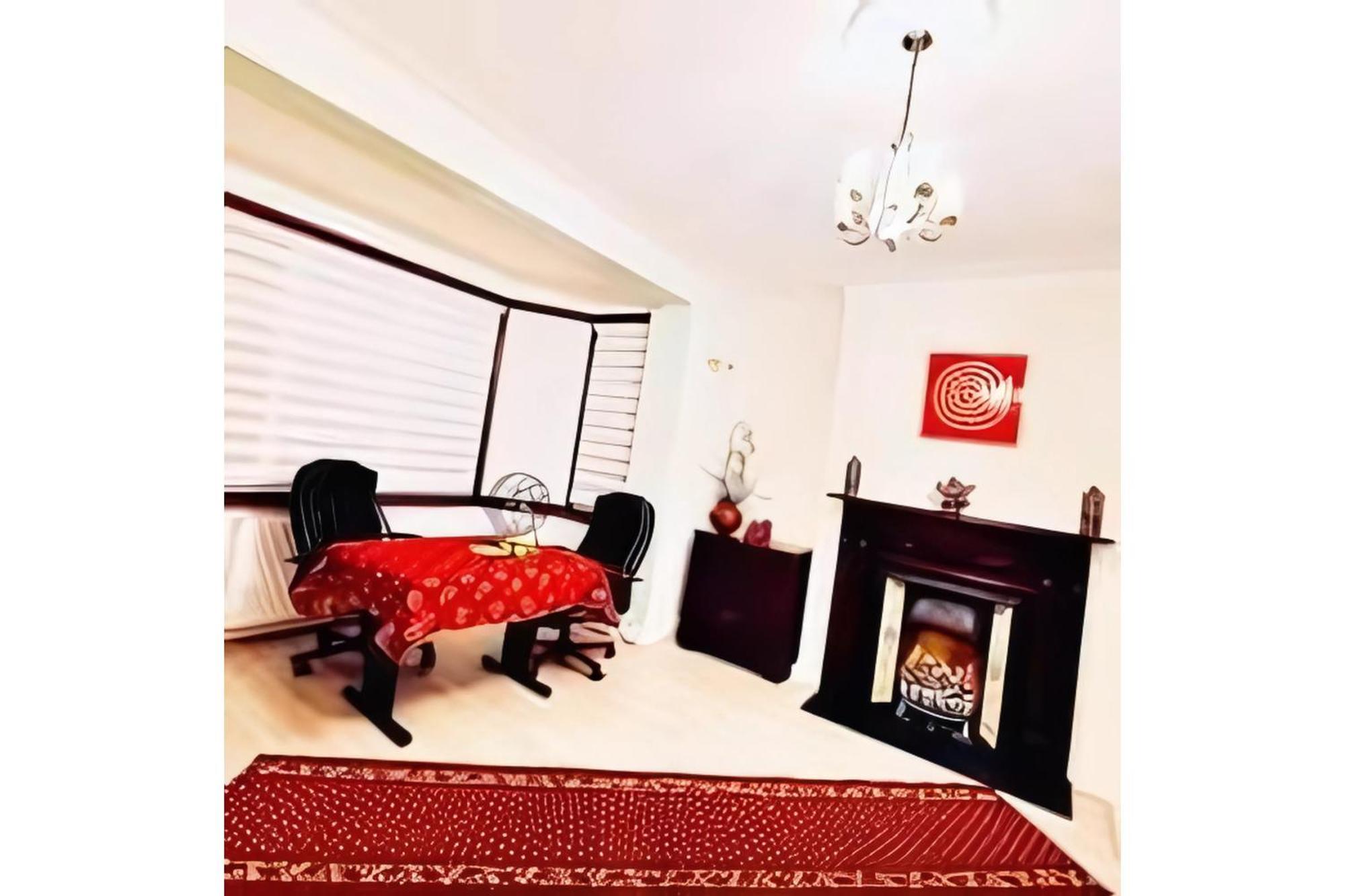 Beautiful Double En-Suite Room, Separate Entrance, Ilford, Central Line Gants Hill, Free Parking Exterior foto